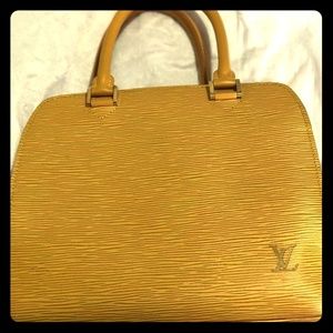 Louis Vuitton Alma PM